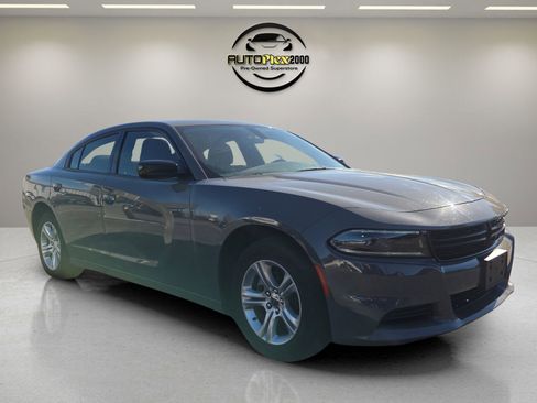 Used 2023 Dodge Charger SXT RWD image 1