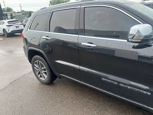 Used 2019 Jeep Grand Cherokee Limited w/ Trailer Tow Group IV AWD/4WD image 17