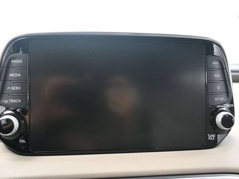 Used 2019 Hyundai Santa Fe FWD w/ Cargo Package image 23