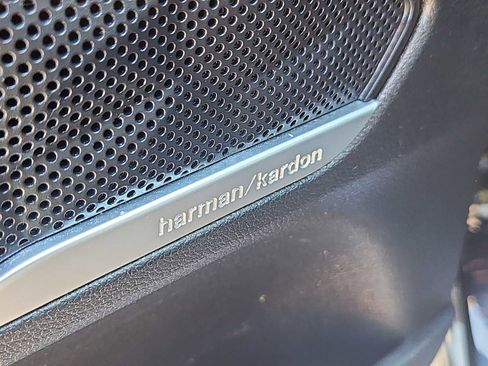 Used 2022 Hyundai Santa Fe Limited AWD/4WD image 19