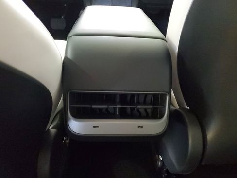 Used 2021 Tesla Model 3 Standard Range Plus RWD image 13