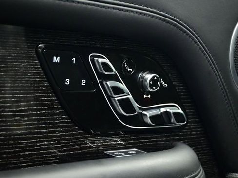 Used 2020 Land Rover Range Rover Long Wheelbase Autobiography image 54