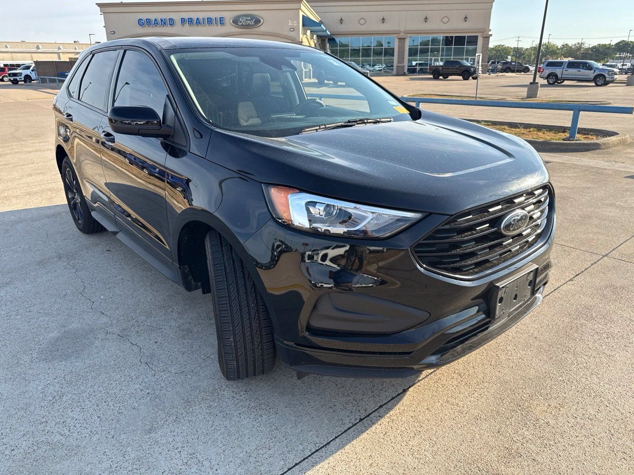 Used 2024 Ford Edge SE w/ Black Appearance Package AWD/4WD image 18