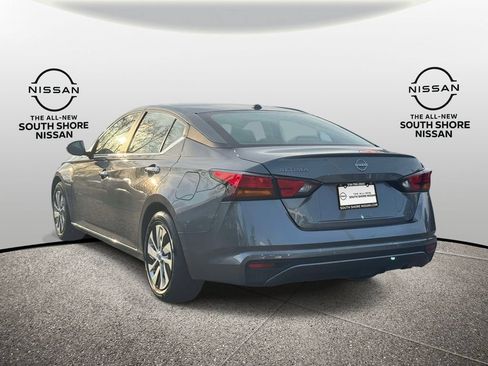 Used 2025 Nissan Altima 2.5 S FWD image 7