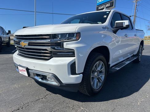 Used 2020 Chevrolet Silverado 1500 High Country w/ Technology Package AWD/4WD image 1