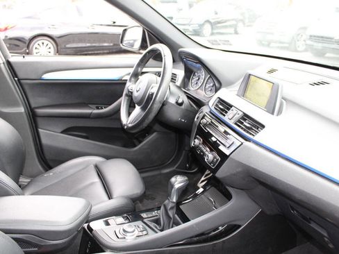 Used 2016 BMW X1 xDrive28i image 12