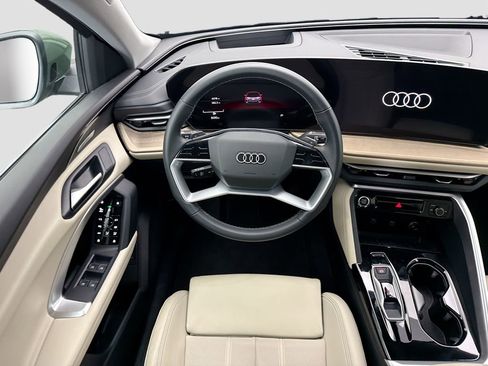 Used 2025 Audi Q5 Premium Plus w/ Premium Plus image 10