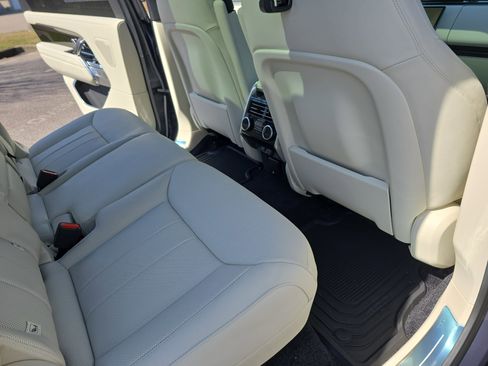 New 2026 Land Rover Range Rover Long Wheelbase SE image 11