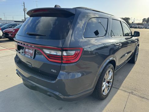 Used 2023 Dodge Durango R/T w/ Tow 'N Go Package AWD/4WD image 6