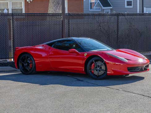 Used 2010 Ferrari 458 Italia Coupe image 10