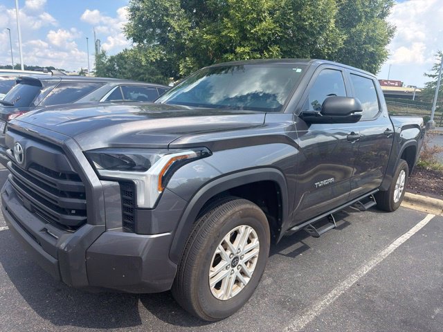 Used 2025 Toyota Tundra SR5 w/ SR5 Convenience Package AWD/4WD image 10