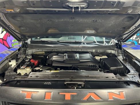 Used 2021 Nissan Titan PRO-4X w/ Pro-4x Convenience Package AWD/4WD image 22