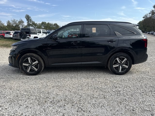 Used 2023 Kia Sorento EX w/ Panoramic Sunroof Package FWD image 3