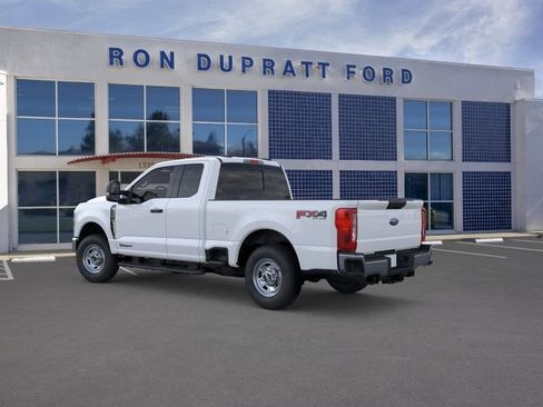New 2026 Ford F250 XL w/ FX4 Off-Road Package AWD/4WD image 5