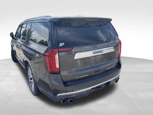 Used 2021 GMC Yukon XL Denali w/ Denali Ultimate Package AWD/4WD image 16