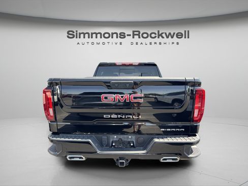 Used 2024 GMC Sierra 1500 Denali w/ Denali Reserve Package AWD/4WD image 3