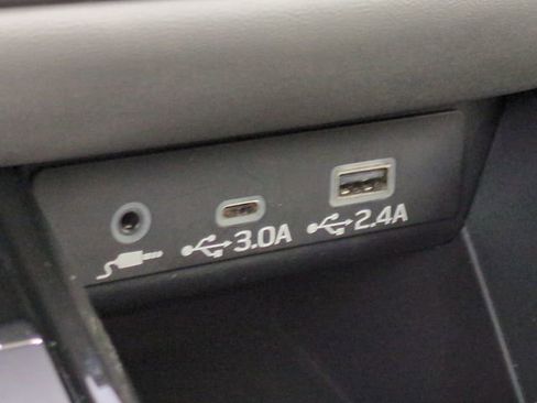 Used 2023 Subaru Outback Limited AWD/4WD image 27