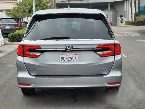 Used 2023 Honda Odyssey Elite image 6