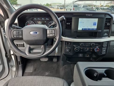 Used 2025 Ford F350 XLT AWD/4WD image 14