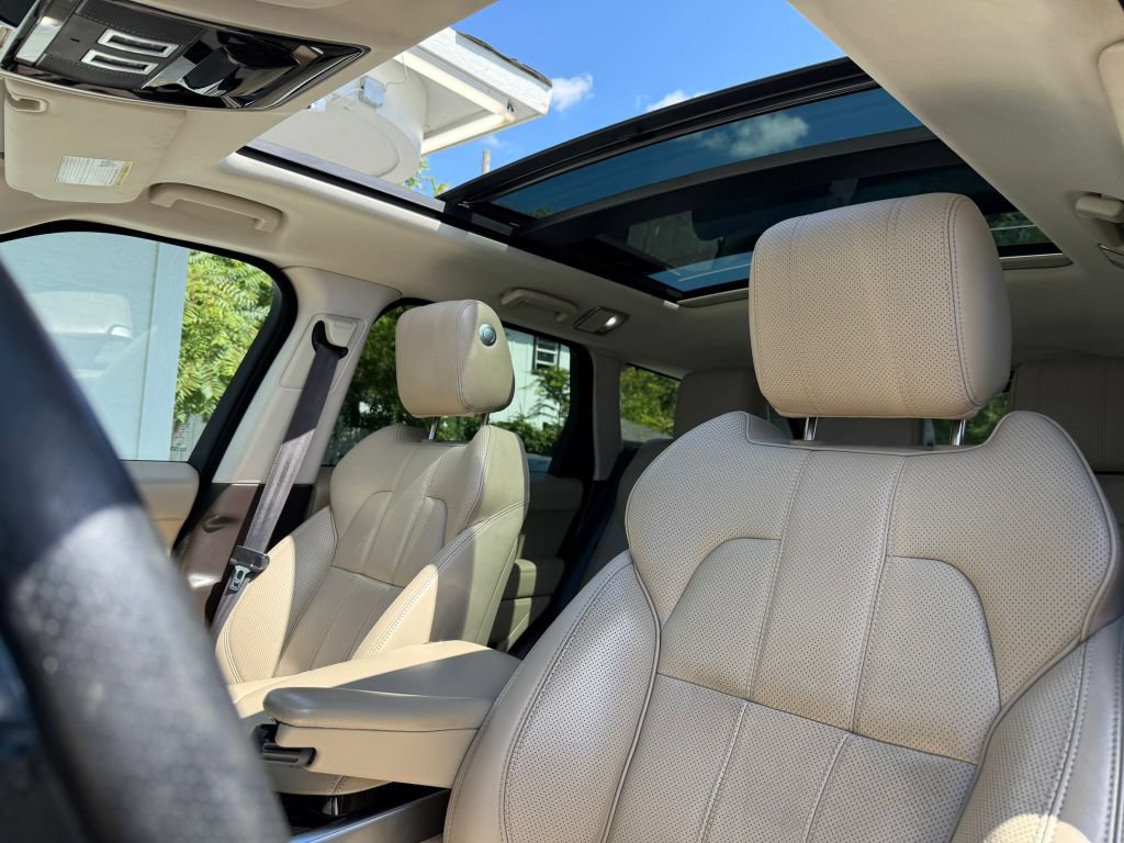 Used 2014 Land Rover Range Rover Sport HSE AWD/4WD image 22