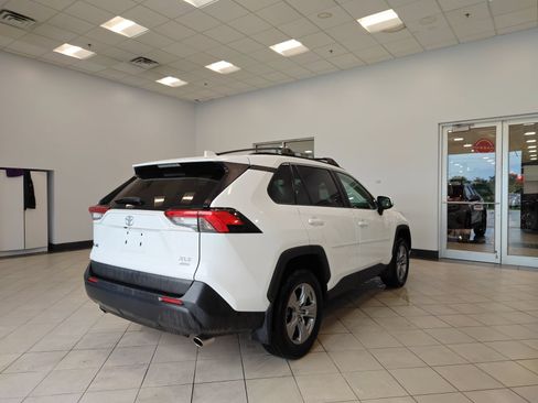 Used 2025 Toyota RAV4 XLE w/ Convenience Package AWD/4WD image 3