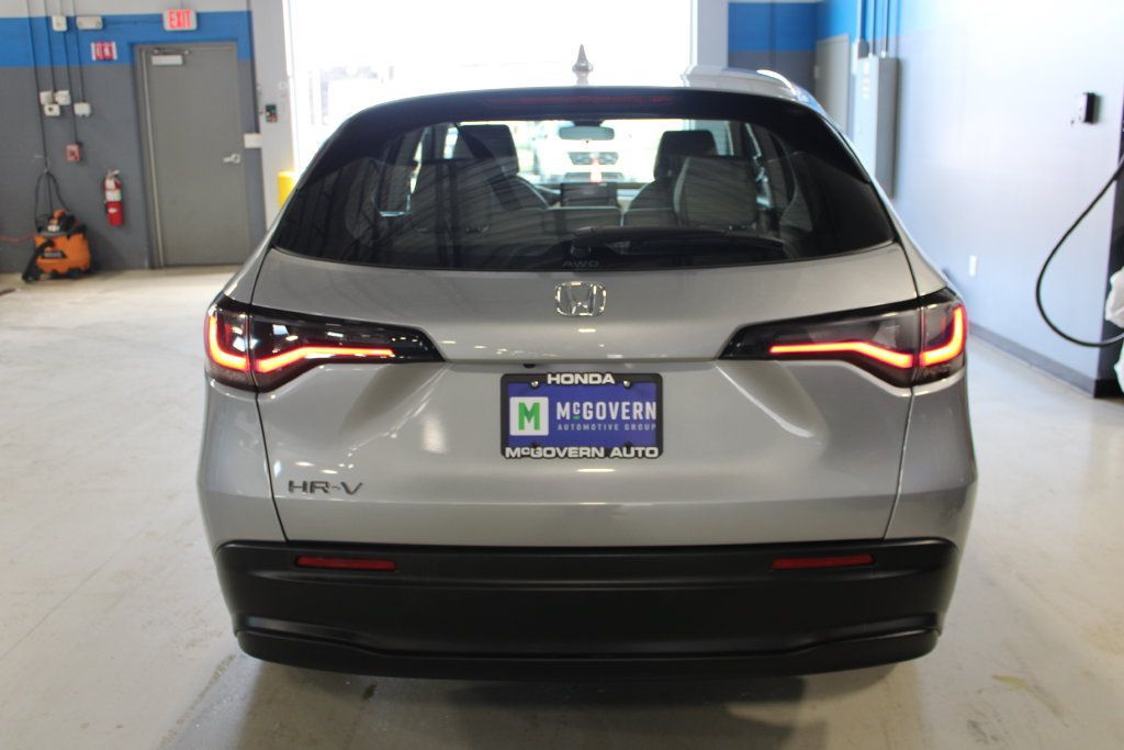 Used 2025 Honda HR-V LX image 22