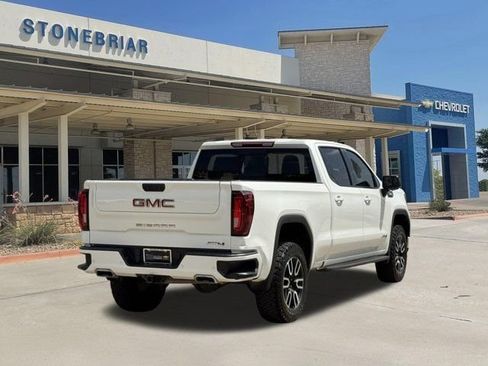 Used 2024 GMC Sierra 1500 AT4 w/ AT4 Premium Package AWD/4WD image 5
