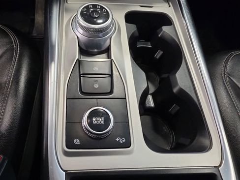 Certified 2022 Ford Explorer Limited AWD/4WD image 22