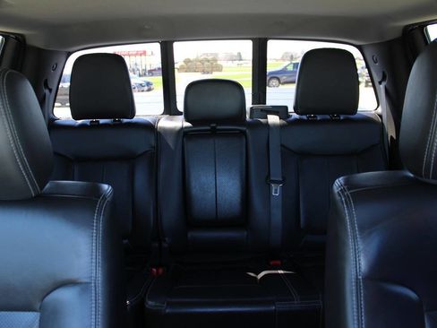 Used 2012 Ford F150 Lariat w/ Lariat Chrome Pkg image 17