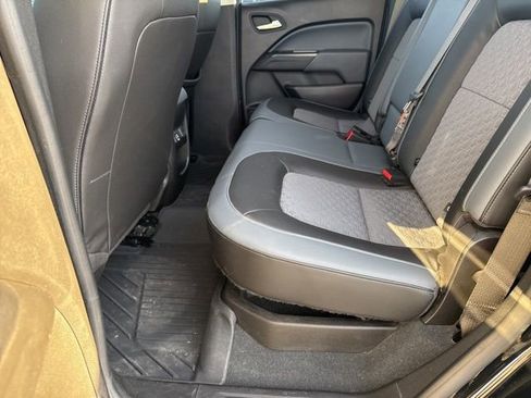 Used 2021 Chevrolet Colorado Z71 w/ Z71 Midnight Edition image 18