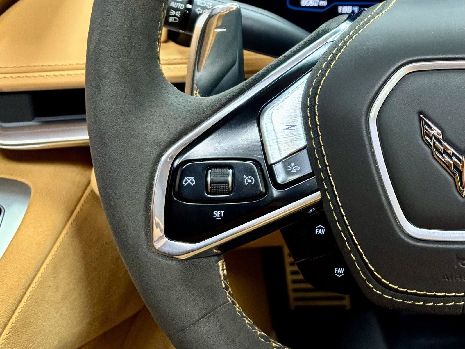 Used 2024 Chevrolet Corvette Stingray Premium Cpe w/ Z51 Performance Package RWD image 23