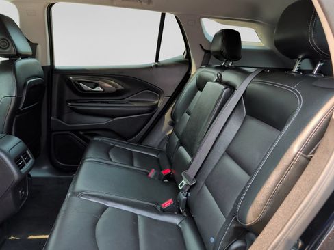 Used 2024 GMC Terrain SLT AWD/4WD image 31