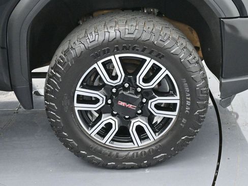 Used 2023 GMC Sierra 3500 AT4 w/ AT4 Premium Plus Package image 34