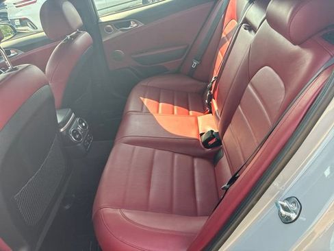Used 2019 Kia Stinger GT2 AWD/4WD image 11