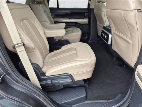 Used 2023 Ford Expedition Limited AWD/4WD image 20