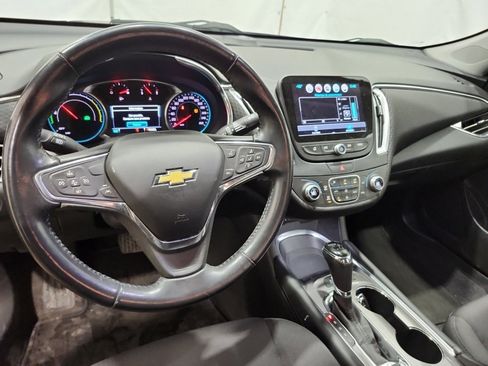 Used 2018 Chevrolet Malibu Hybrid image 10