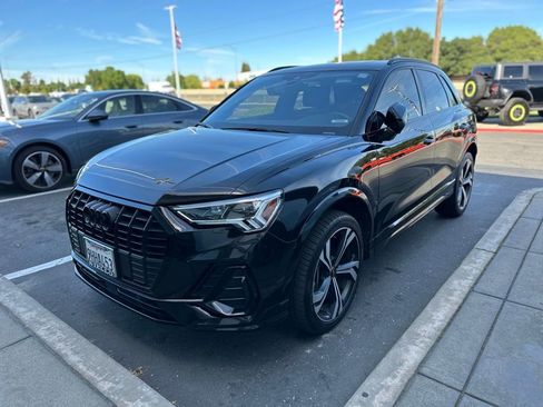 Used 2023 Audi Q3 2.0T Premium Plus w/ Premium Plus Package image 3