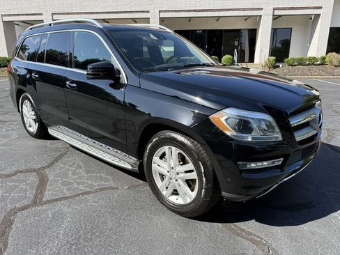 Used 2015 Mercedes-Benz GL 450 4MATIC image 8