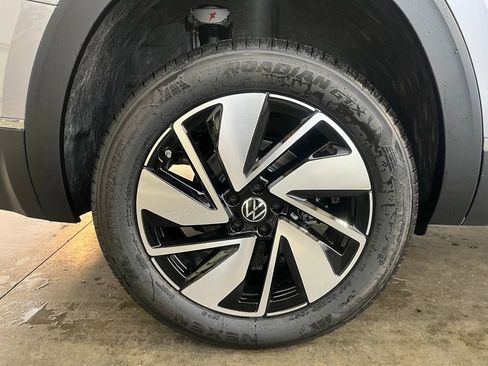 New 2026 Volkswagen Atlas SEL AWD/4WD image 30