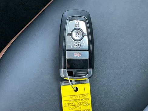 Used 2025 Ford Bronco Sport Outer Banks w/ Outer Banks Tech Package+ AWD/4WD image 35