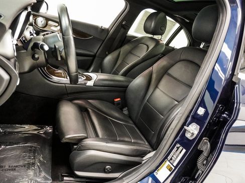 Used 2019 Mercedes-Benz C 300 4MATIC Sedan image 6