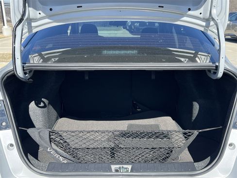 Certified 2025 Nissan Versa SR w/ Trunk Package image 27