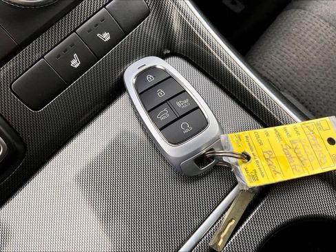 Used 2023 Hyundai Santa Fe SEL image 28