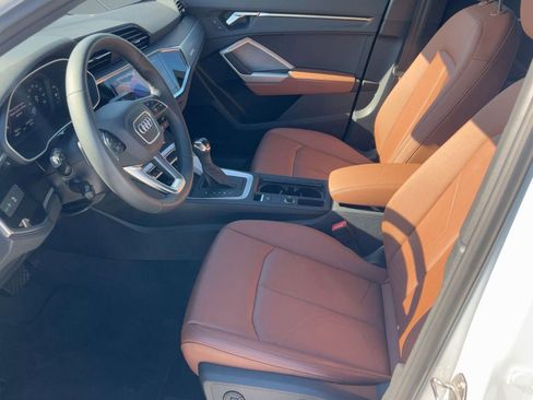 Certified 2025 Audi Q3 2.0T Premium w/ Convenience Package image 5