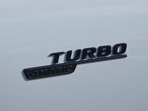 Used 2022 Mercedes-Benz CLA 35 AMG 4MATIC image 4