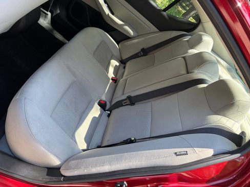 Used 2025 Nissan Altima 2.5 SV FWD image 37