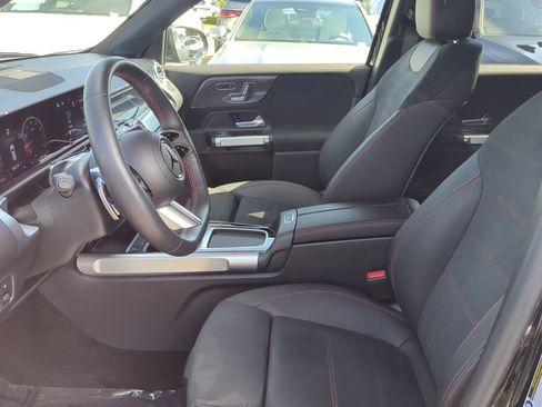 Certified 2025 Mercedes-Benz GLB 250 image 22