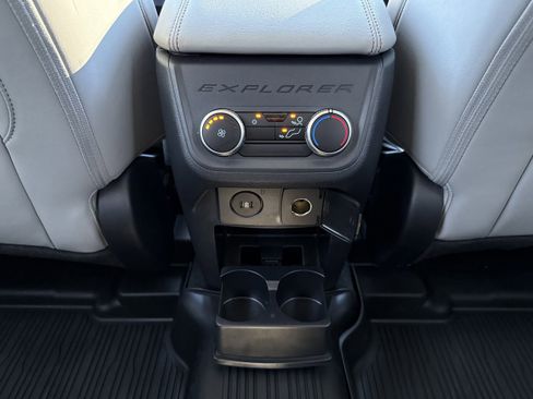 Used 2025 Ford Explorer Active w/ Active Comfort Package image 22