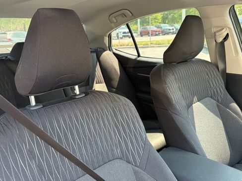 Used 2025 Toyota Camry LE FWD image 25