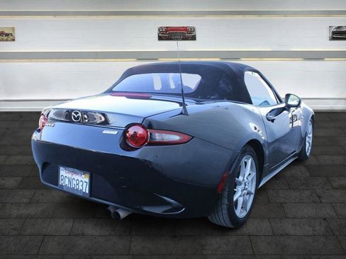 Used 2017 MAZDA MX-5 Miata Sport image 7